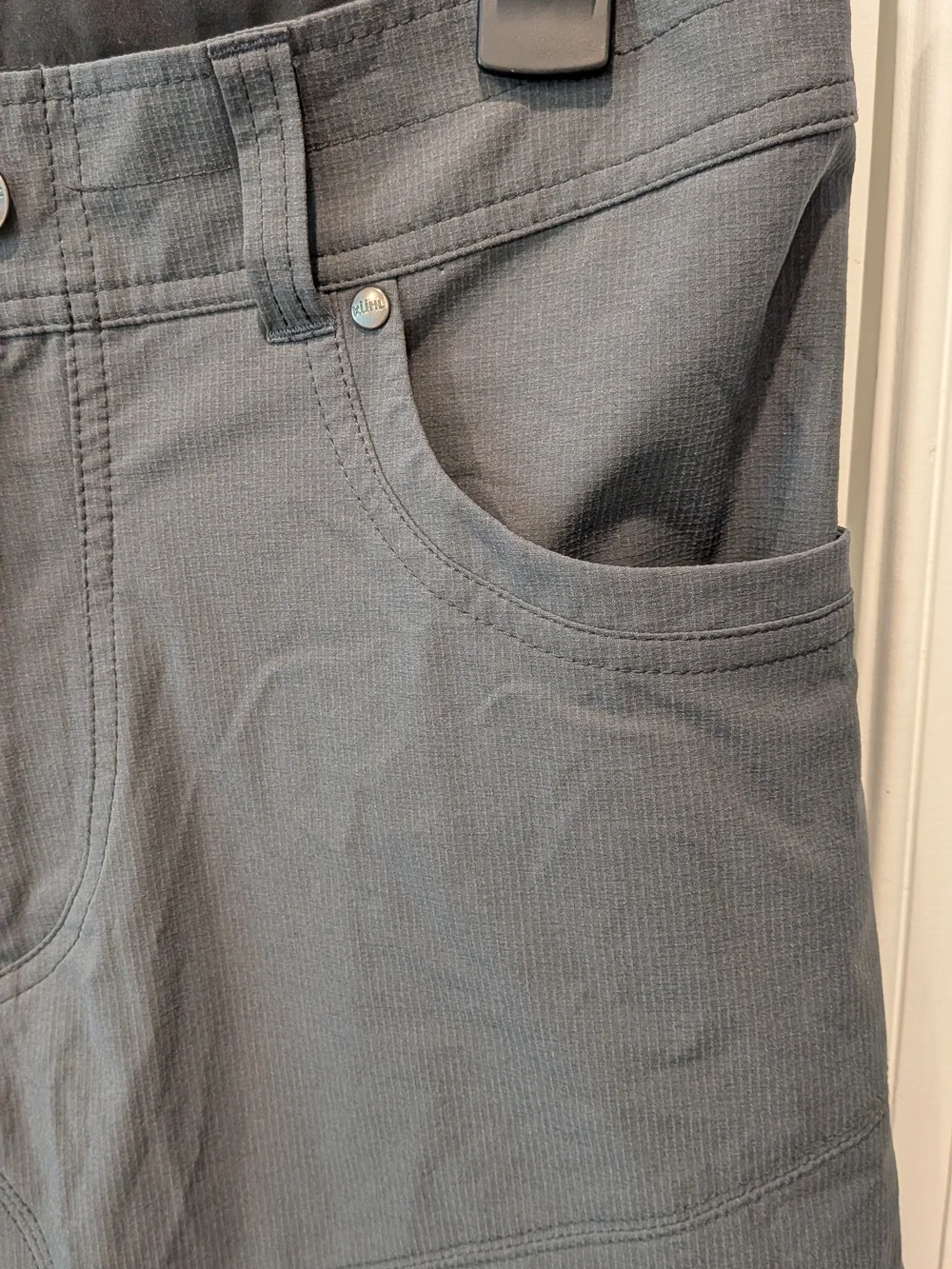 Kuhl Cargo Shorts 36 Silencr Kargo Gray carbon Lightweight softshell stretch UV